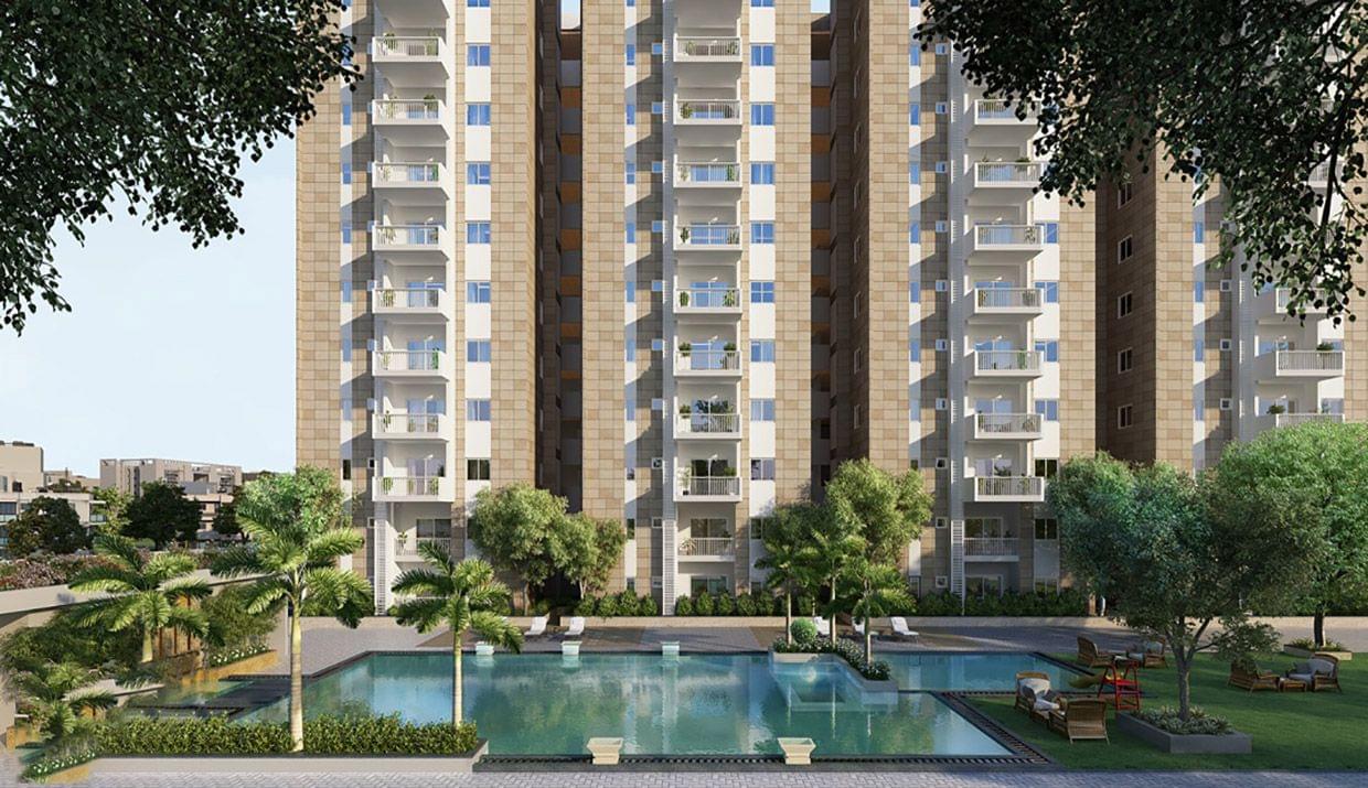 ambience courtyrad pool area